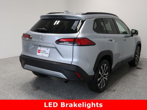 Certified 2024 Toyota Corolla Cross XLE image 7