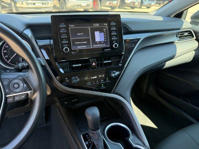 Used 2023 Toyota Camry LE FWD image 17