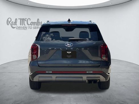 Used 2024 Hyundai Palisade Limited FWD image 4