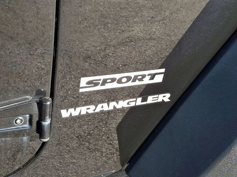 Used 2012 Jeep Wrangler Sport AWD/4WD image 30