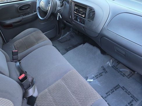 Used 2003 Ford F150 XLT image 16