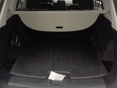 Used 2022 Nissan Rogue SV AWD/4WD image 8