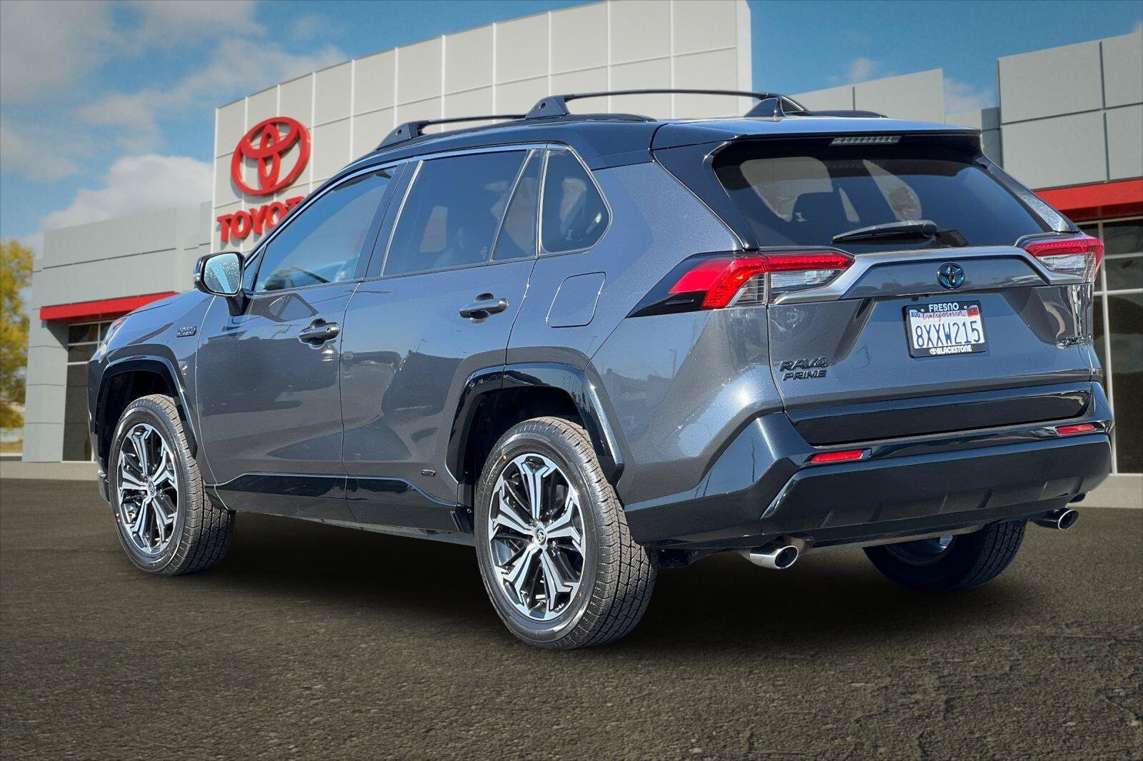 Certified 2021 Toyota RAV4 XSE w/ Weather Package AWD/4WD image 5
