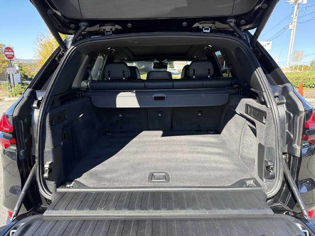 Used 2024 BMW X5 xDrive40i w/ Premium Package AWD/4WD image 27