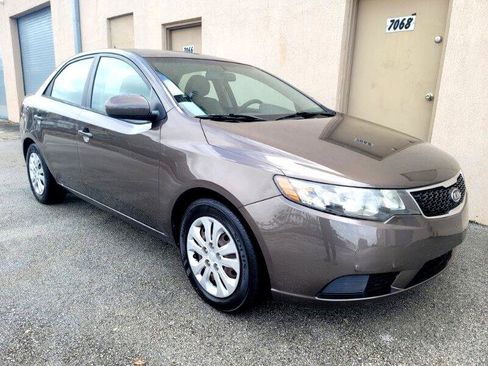 Used 2013 Kia Forte EX w/ Fuel Economy Pkg image 6