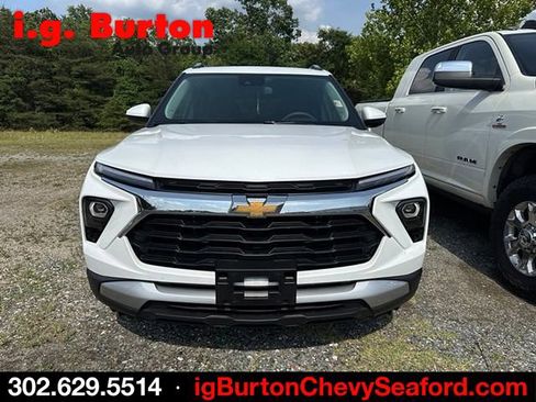 Used 2026 Chevrolet TrailBlazer LT w/ Driver Confidence Package FWD image 2
