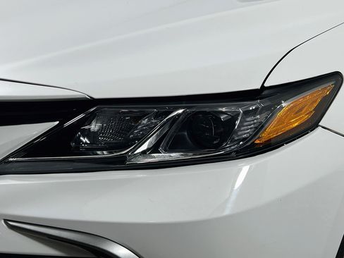 Used 2023 Toyota Camry LE FWD image 12