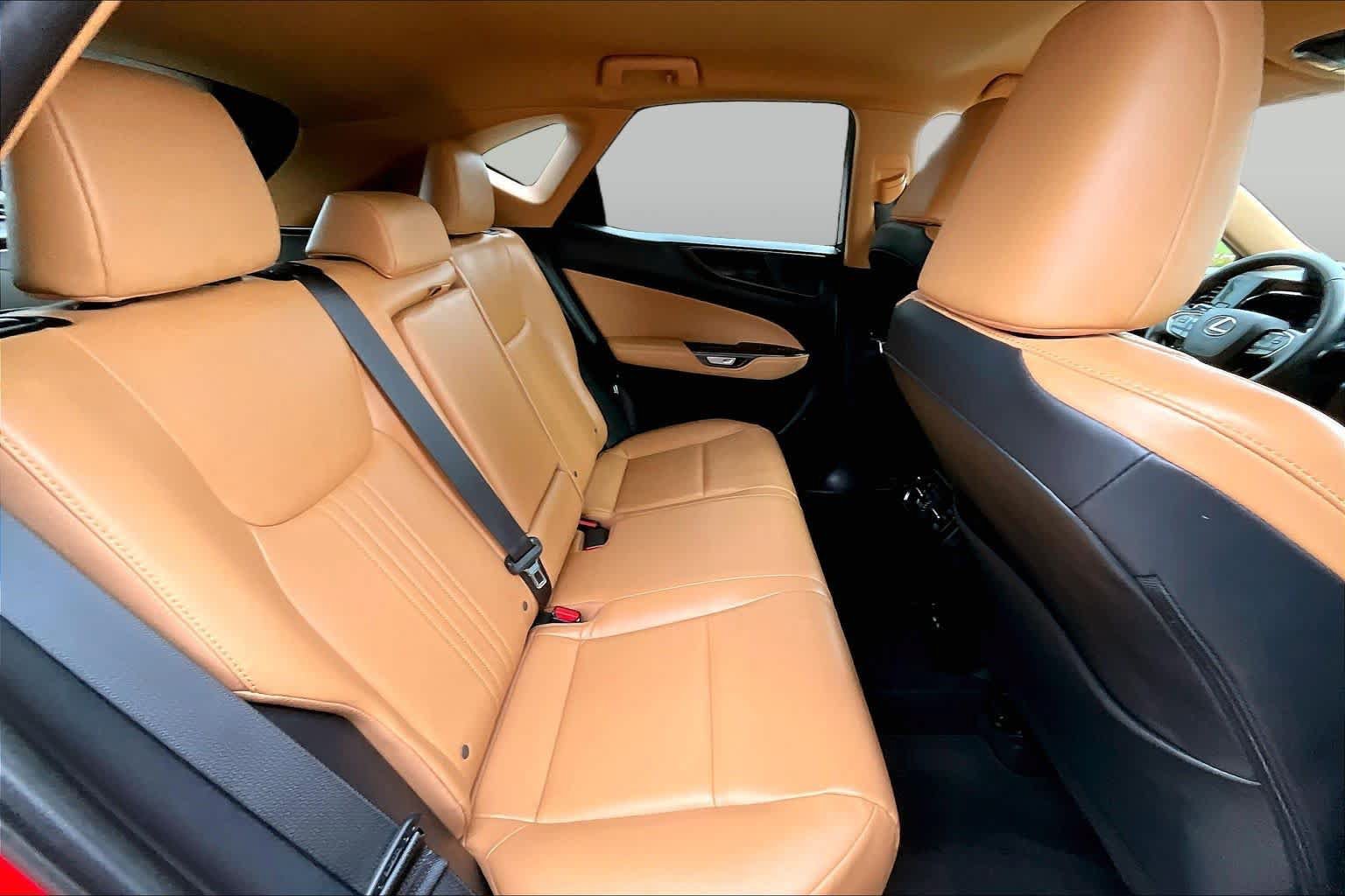 Used 2025 Lexus NX 250 FWD w/ Accessory Package (Z2) image 20