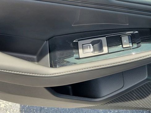 Used 2024 Honda Accord Touring image 10