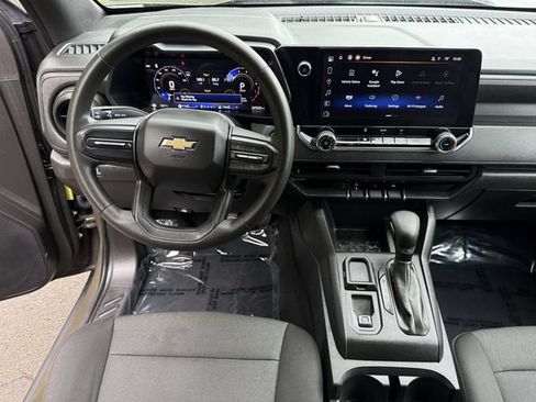 Certified 2024 Chevrolet Colorado W/T RWD image 13