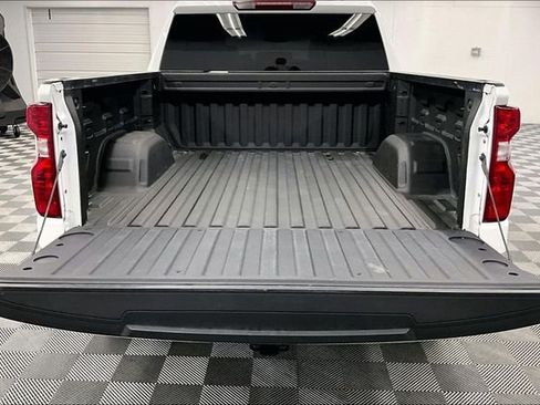 Used 2025 Chevrolet Silverado 1500 Custom Trail Boss AWD/4WD image 30