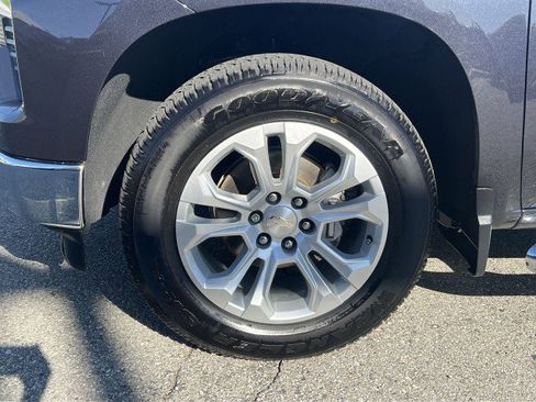 Used 2022 Chevrolet Silverado 1500 LTZ w/ LTZ Premium Package image 33