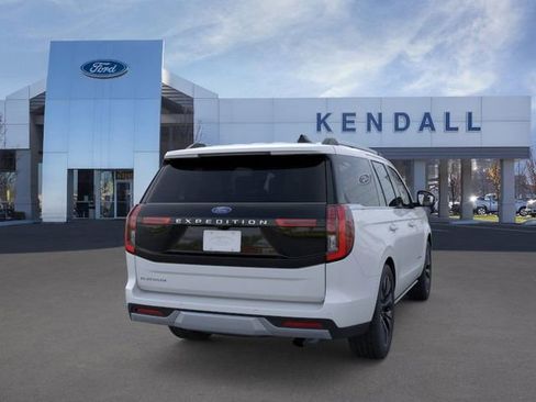 New 2026 Ford Expedition Platinum w/ Driver's Package image 8