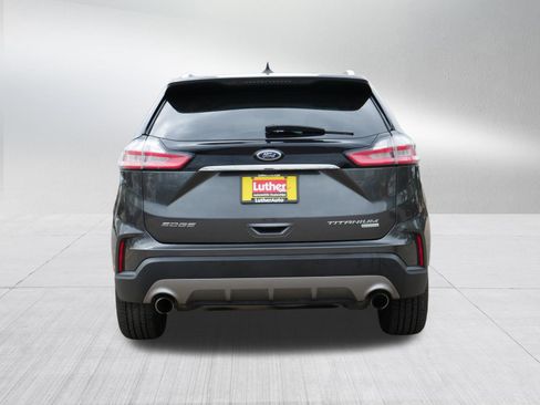 Used 2019 Ford Edge Titanium FWD image 6