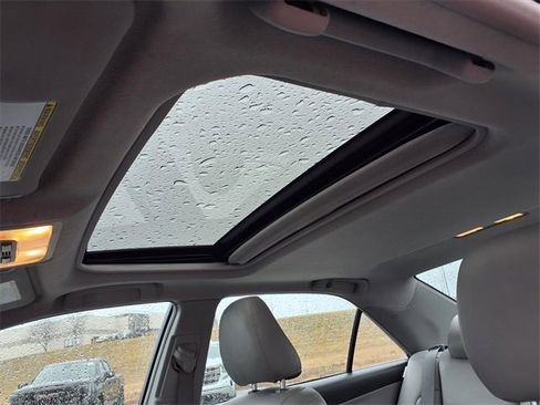 Used 2012 Toyota Camry XLE image 68