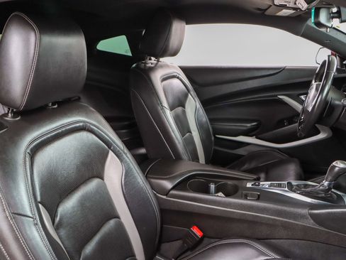 Used 2021 Chevrolet Camaro LT image 26