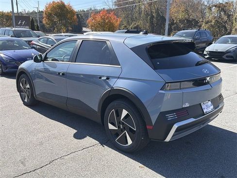 New 2026 Hyundai Ioniq 5 SEL image 5
