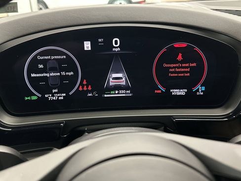 Used 2024 Porsche Cayenne image 21