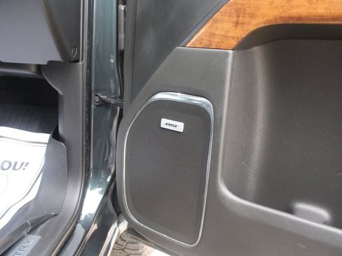 Used 2018 Chevrolet Silverado 1500 High Country AWD/4WD image 17