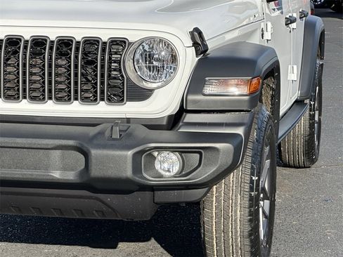 New 2025 Jeep Wrangler Sport S image 39