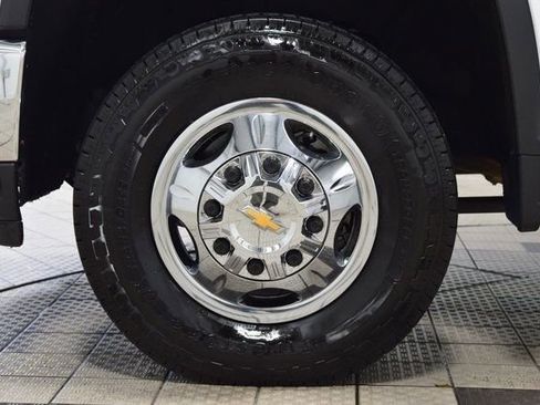 Used 2024 Chevrolet Silverado 3500 LT image 15