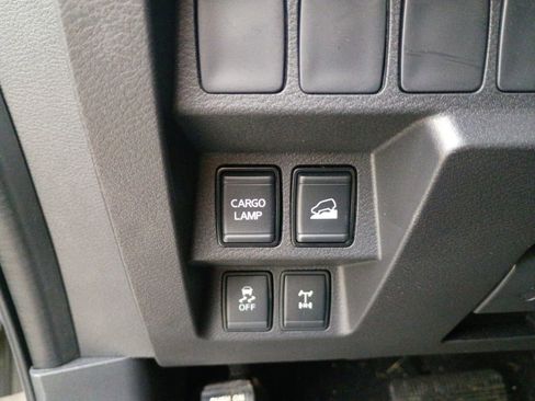 Used 2024 Nissan Frontier PRO-4X w/ Off-Road Protection Package image 16