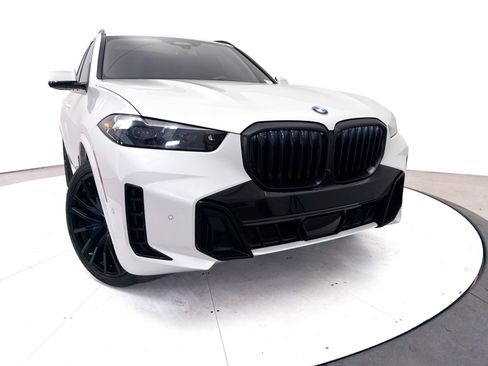 Used 2024 BMW X5 xDrive40i w/ Executive Package AWD/4WD image 8