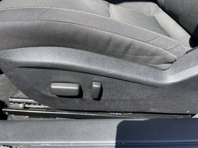 Used 2015 Chevrolet Camaro LT RWD image 12
