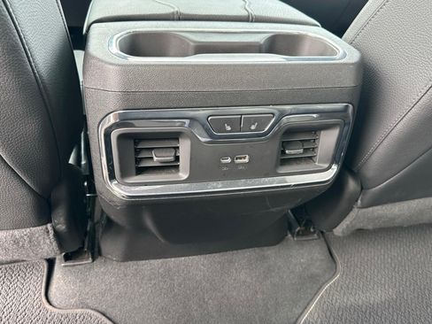 Used 2025 GMC Sierra 2500 Denali w/ Technology Package AWD/4WD image 9