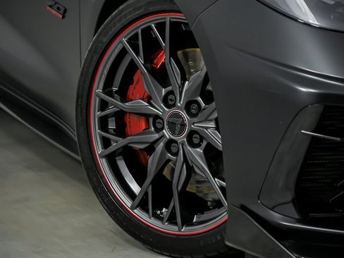 Used 2023 Chevrolet Corvette Stingray Premium Cpe w/ Z51 Performance Package RWD image 4