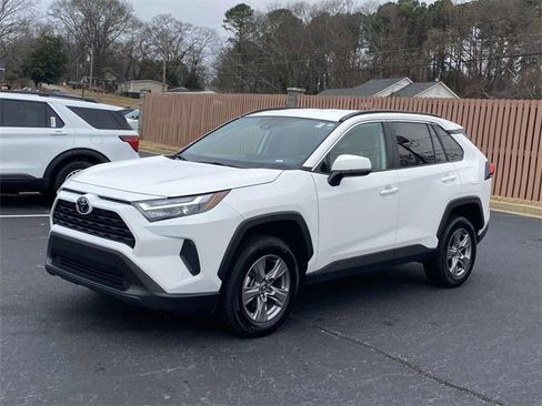 Used 2024 Toyota RAV4 XLE image 3