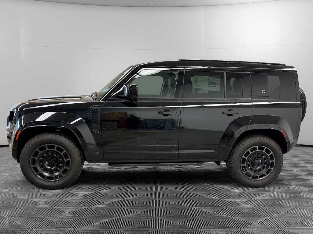 New 2026 Land Rover Defender 110 OCTA AWD/4WD image 2