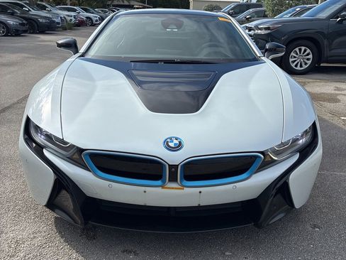 Used 2019 BMW i8 Coupe AWD/4WD image 2