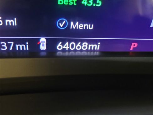 Used 2020 Cadillac XT5 Premium Luxury image 14