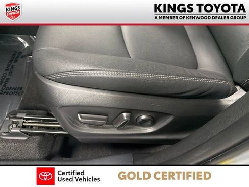 Certified 2023 Toyota Corolla Cross XLE w/ Convenience Package FWD image 19