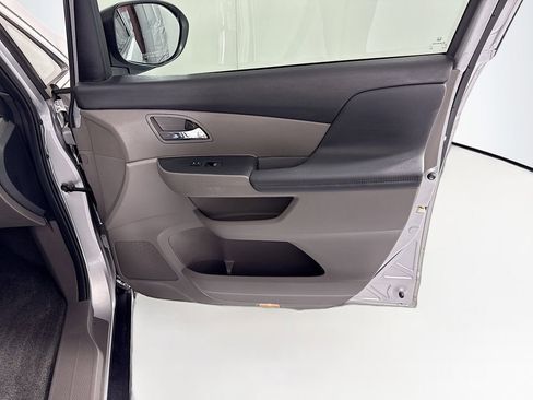 Used 2015 Honda Odyssey LX image 26