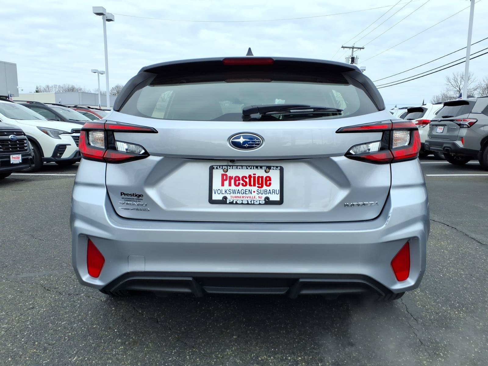 Used 2024 Subaru Impreza 2.0i AWD/4WD image 3