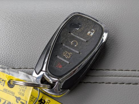 Used 2016 Chevrolet Malibu LT w/ Leather Package FWD image 25