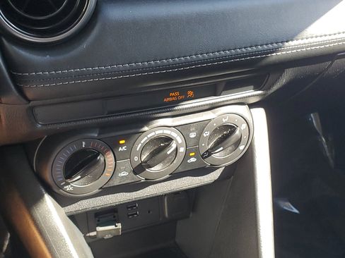 Used 2019 MAZDA CX-3 Sport image 28