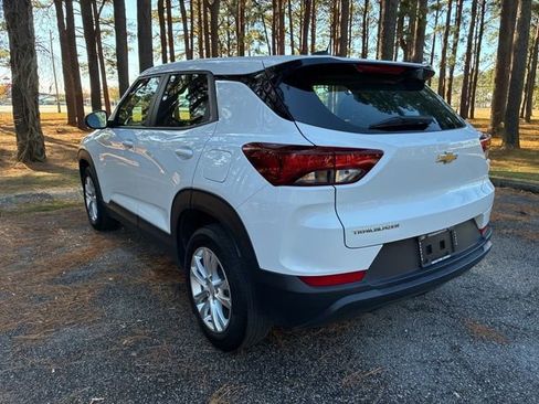 Used 2023 Chevrolet TrailBlazer LS image 5