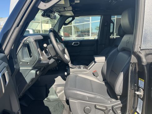 New 2026 Ford Bronco Badlands w/ Sasquatch Package AWD/4WD image 12