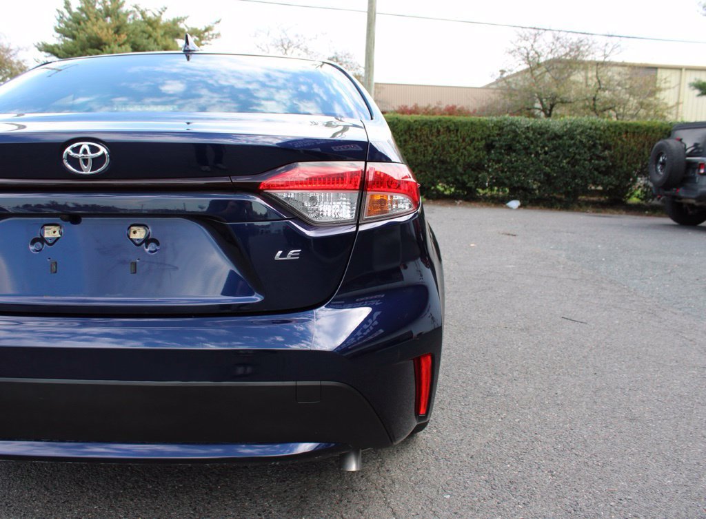 Used 2022 Toyota Corolla LE FWD image 10