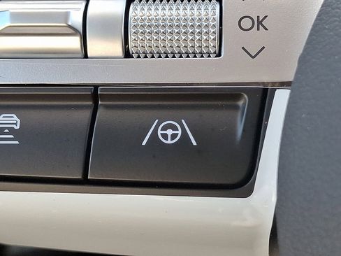 Certified 2025 Hyundai Tucson SE image 18