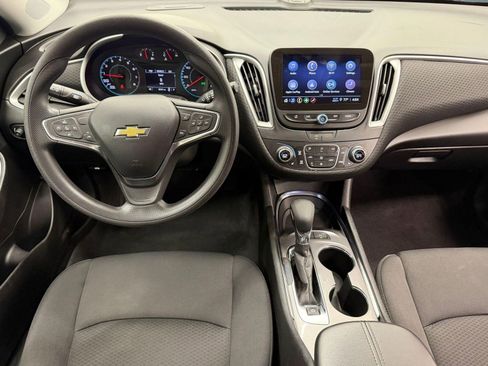 Used 2024 Chevrolet Malibu LT FWD image 24