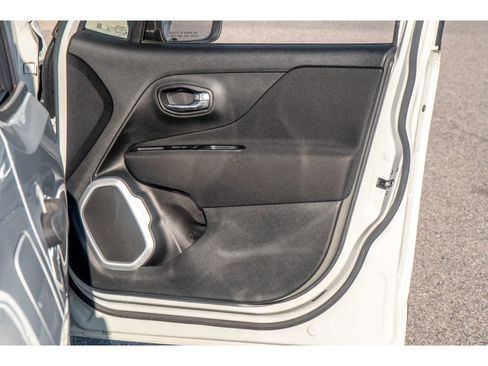 Used 2020 Jeep Renegade Sport image 15