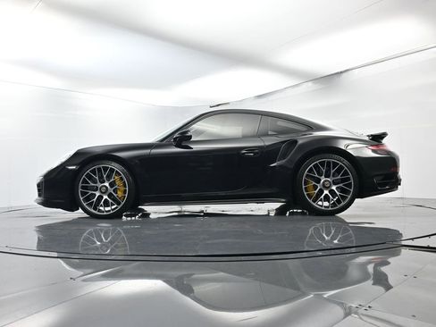 Used 2014 Porsche 911 Turbo S image 45