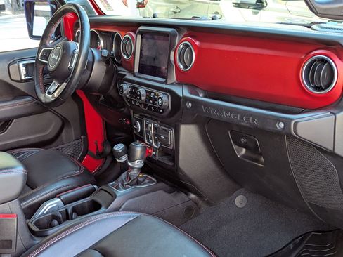 Used 2020 Jeep Wrangler Unlimited Rubicon image 30