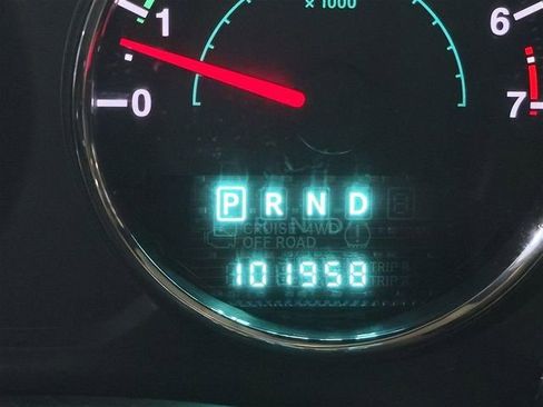 Used 2013 Jeep Wrangler Unlimited Sahara image 14