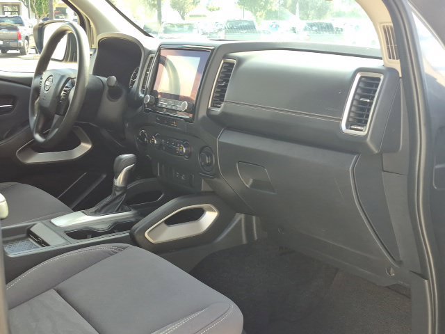 Used 2023 Nissan Frontier 4x4 Crew Cab image 22