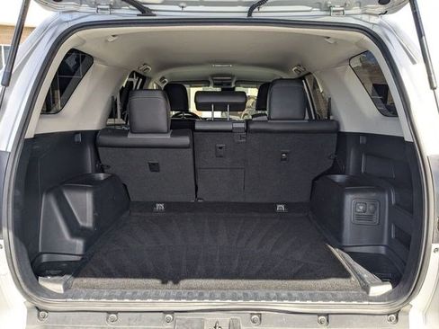Used 2021 Toyota 4Runner SR5 Premium AWD/4WD image 32